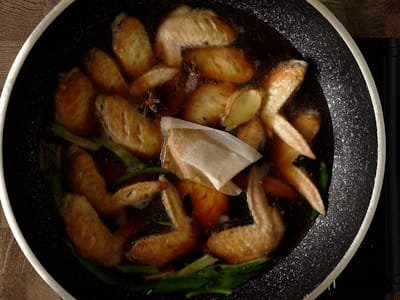 Cánh gà hầm Cola 4